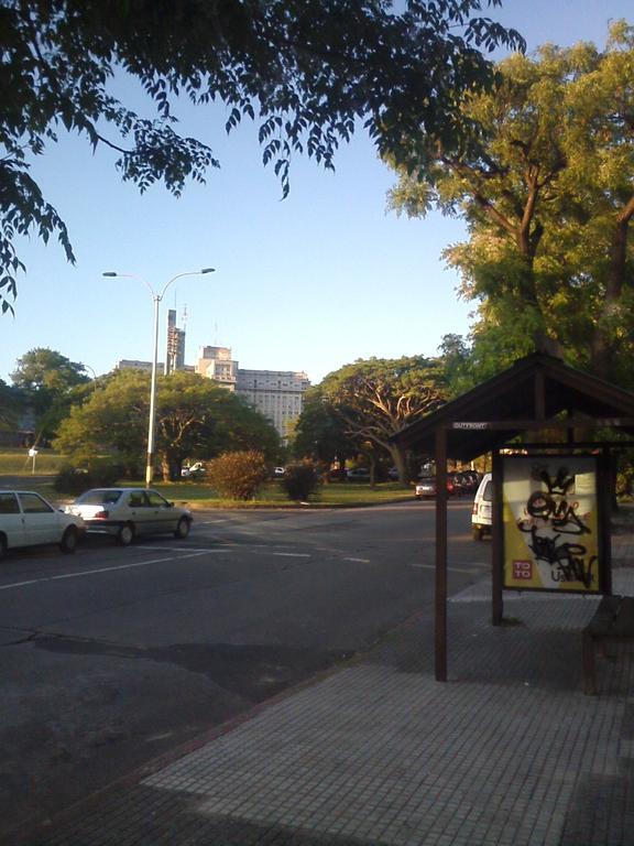 Acomodação com café da manhã  Stone Wasi Montevideu